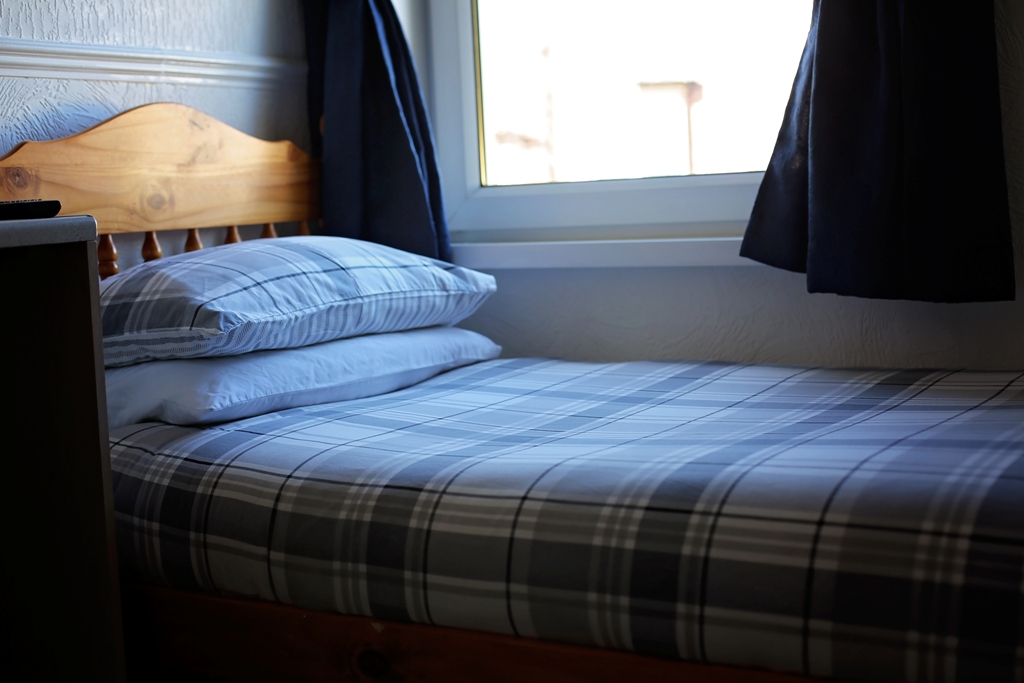 Standard Single Bedroom At Annie's Guest House In South Shields